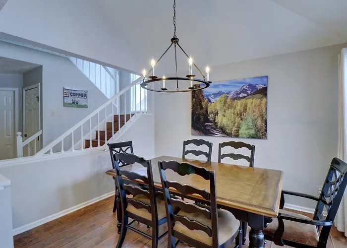 Woods12 Townhome Pet Friendly Apartment *