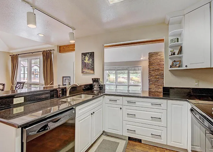 Woods12 Townhome Pet Friendly