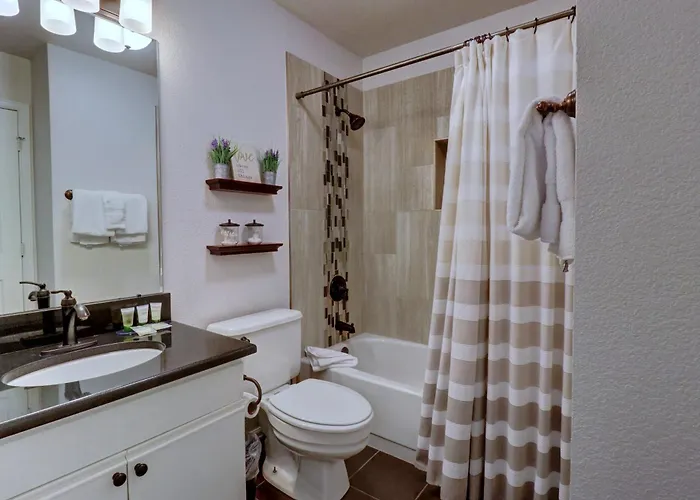 Woods12 Townhome Pet Friendly Apartment *