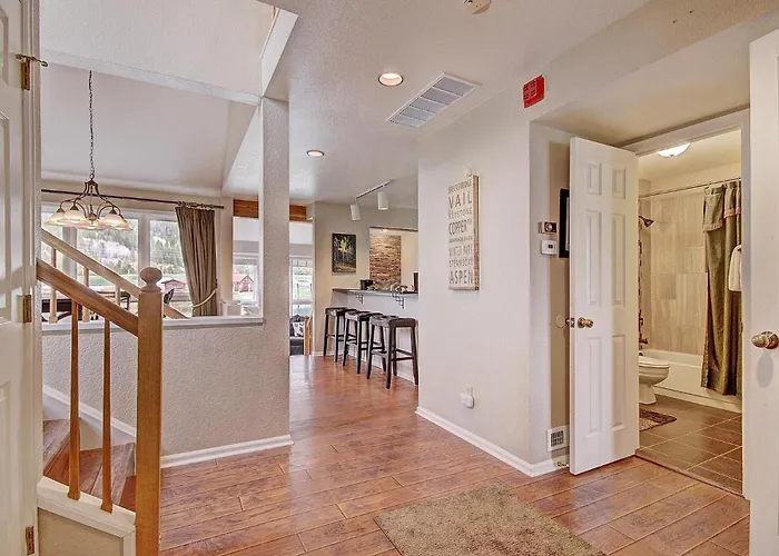 Woods12 Townhome Pet Friendly