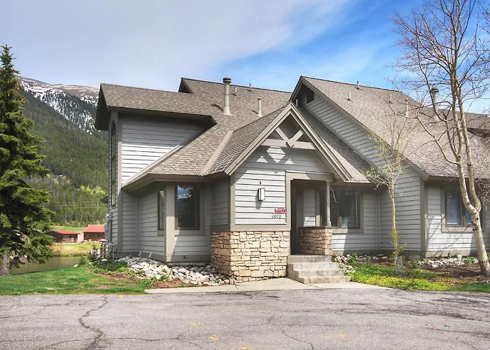 Woods12 Townhome Pet Friendly